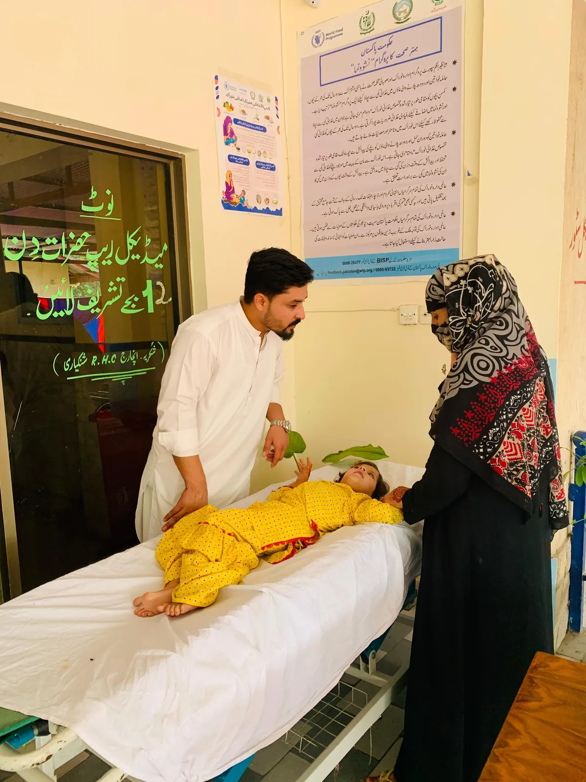 A Free Birds psychologist assessing a child with her mother present