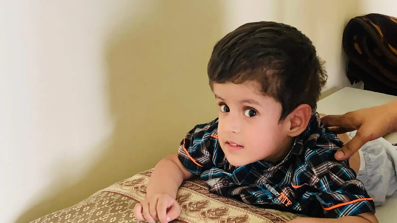 A child during a therapy session with a Free Birds therapist